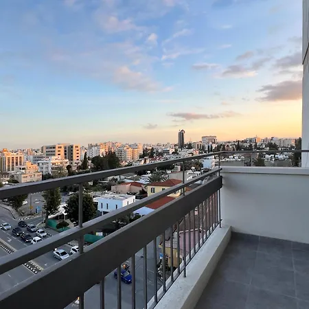 아파트 River View In Center 니코시아