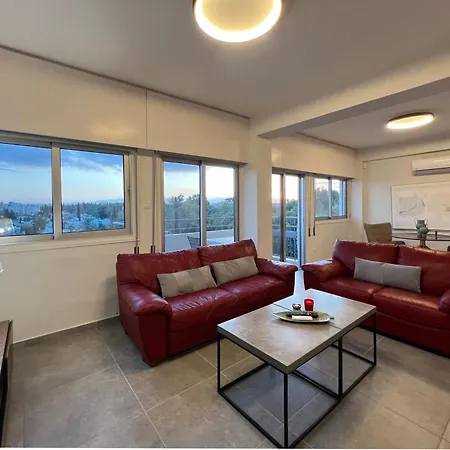 River View In Center Daire